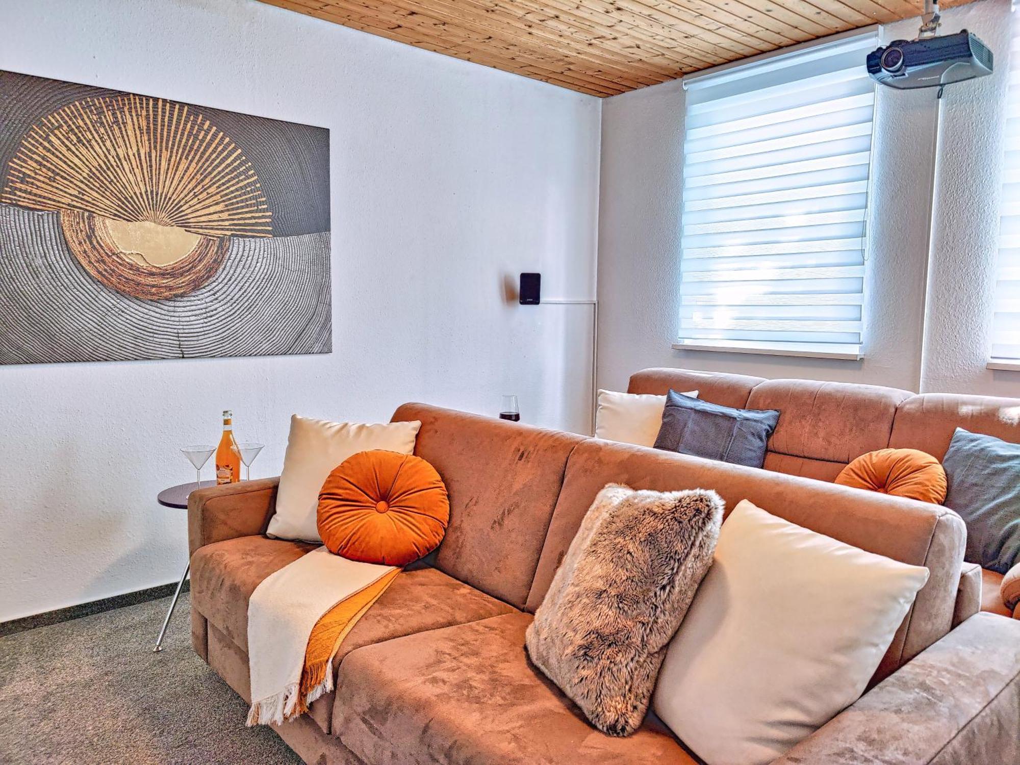 Ferien Im Fachwerkhaus Mit Heimkino & Fitnessraum & Pools Ferienhaus Burgwedel (Lower-Saxony)