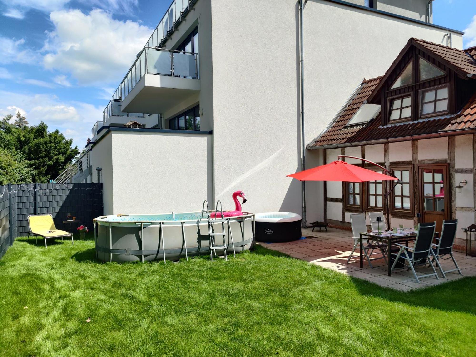 Ferien Im Fachwerkhaus Mit Heimkino & Fitnessraum & Pools * Burgwedel (Lower-Saxony)